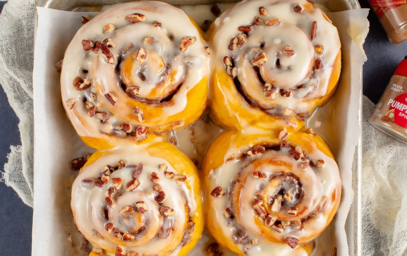 Vegan Pumpkin Cinnamon Rolls