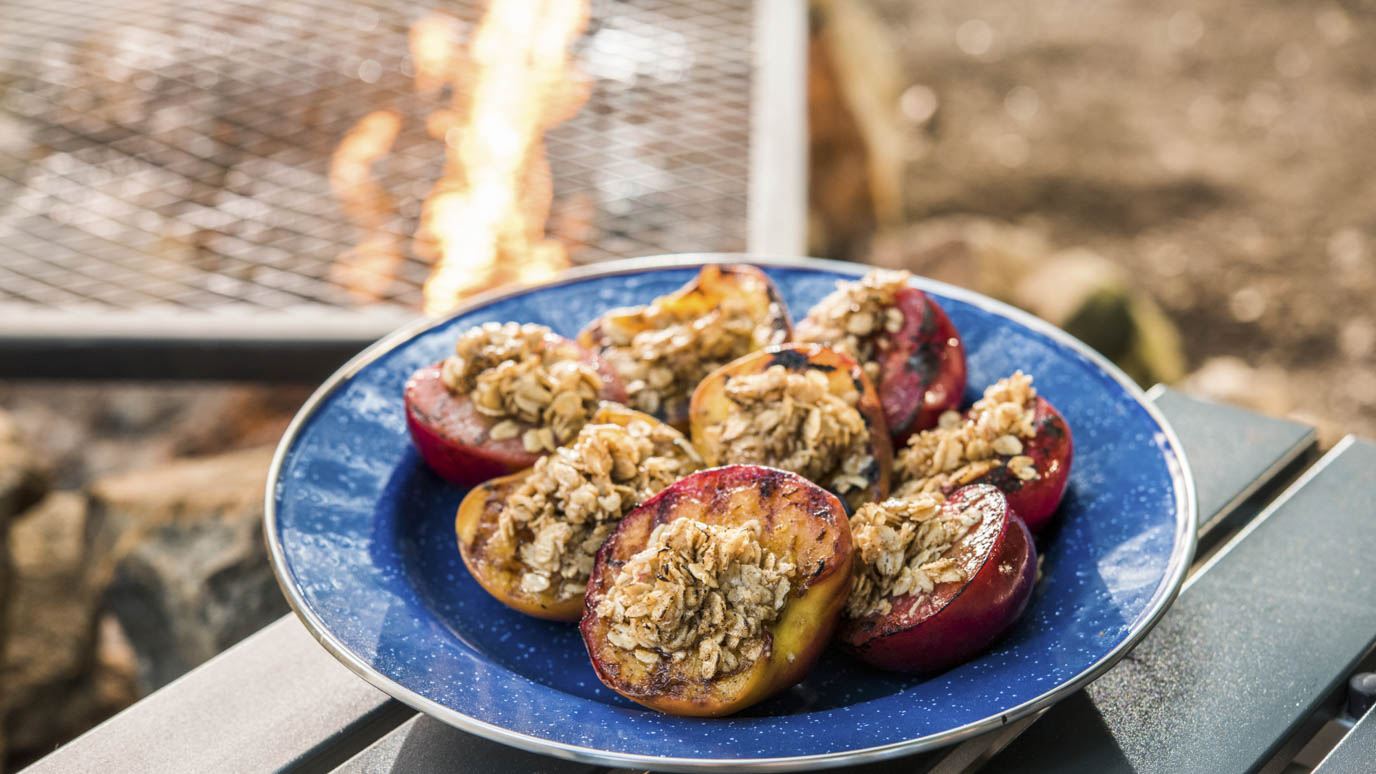 Grilled Fruit with Cinnamon Oatmeal Crumble
