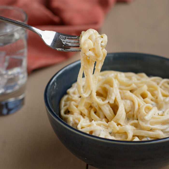 McCormick® Creamy Garlic Alfredo Sauce Mix, 1.25 oz (6-Pack)