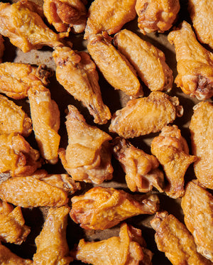 Dry cooked chicken wings with no sauce