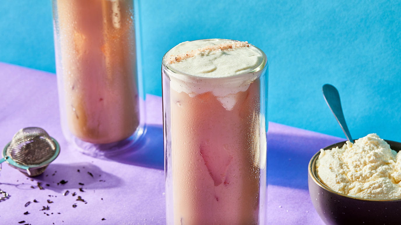 Iced Milk Tea Latte with Cheese Foam - Cooking with Cocktail Rings