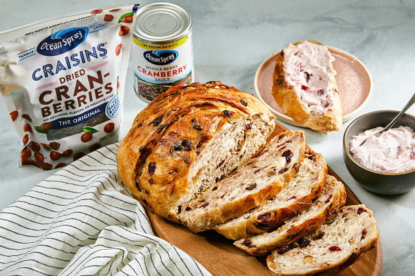 cranberry walnut dutch oven bread