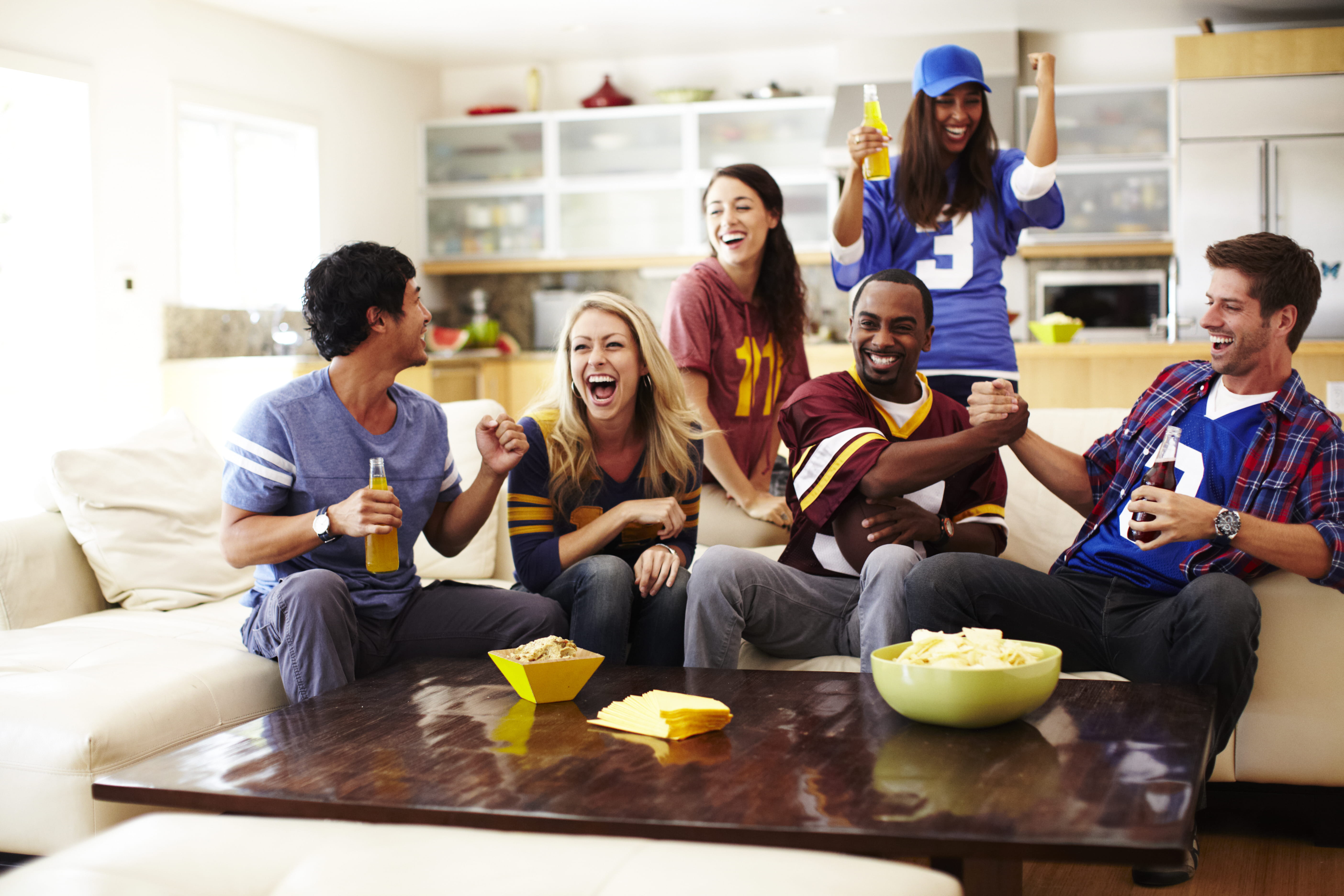 How to Throw a Touchdown of a Game Day Party