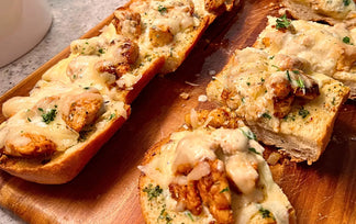 Chicken Alfredo Garlic Bread