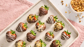 How to Melt Chocolate for Chocolate-Covered Strawberries