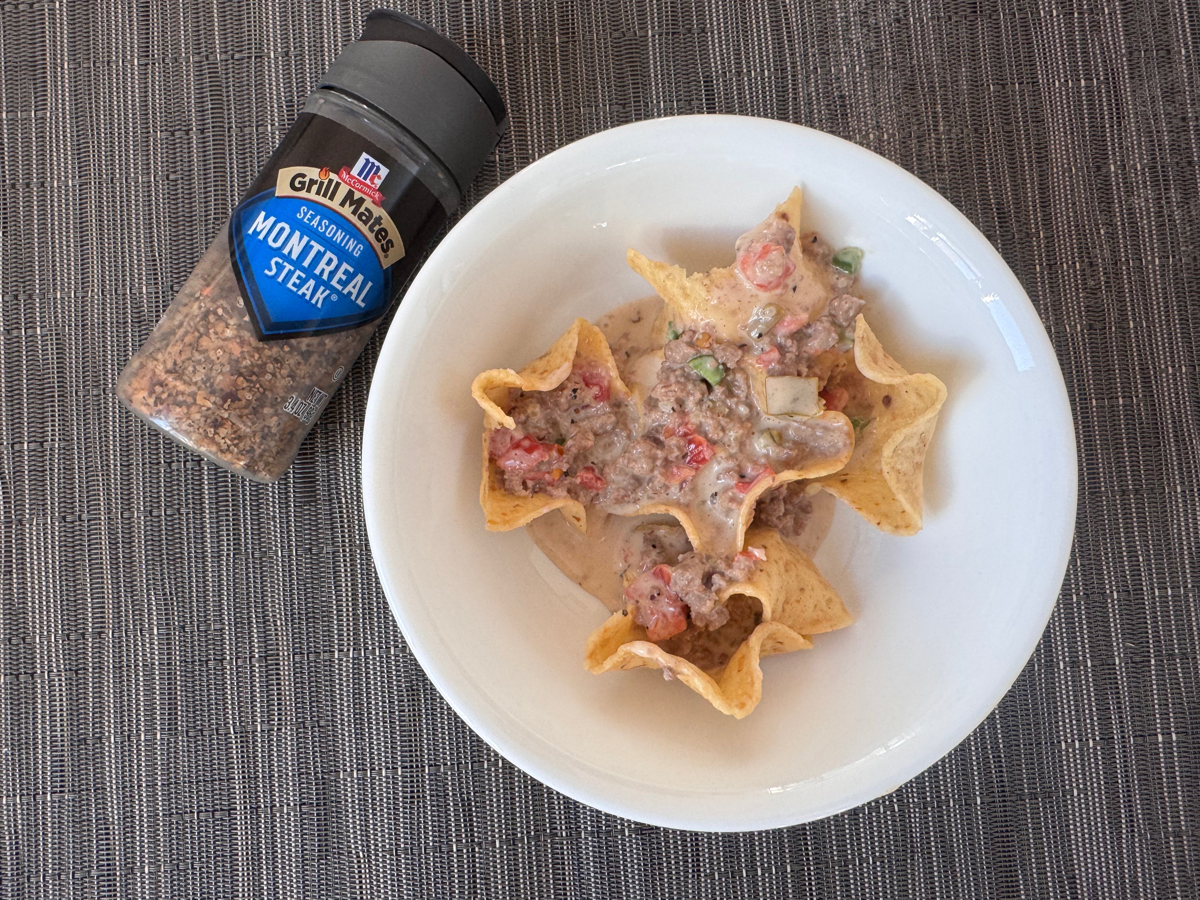 Slow Cooker Cheeseburger Queso