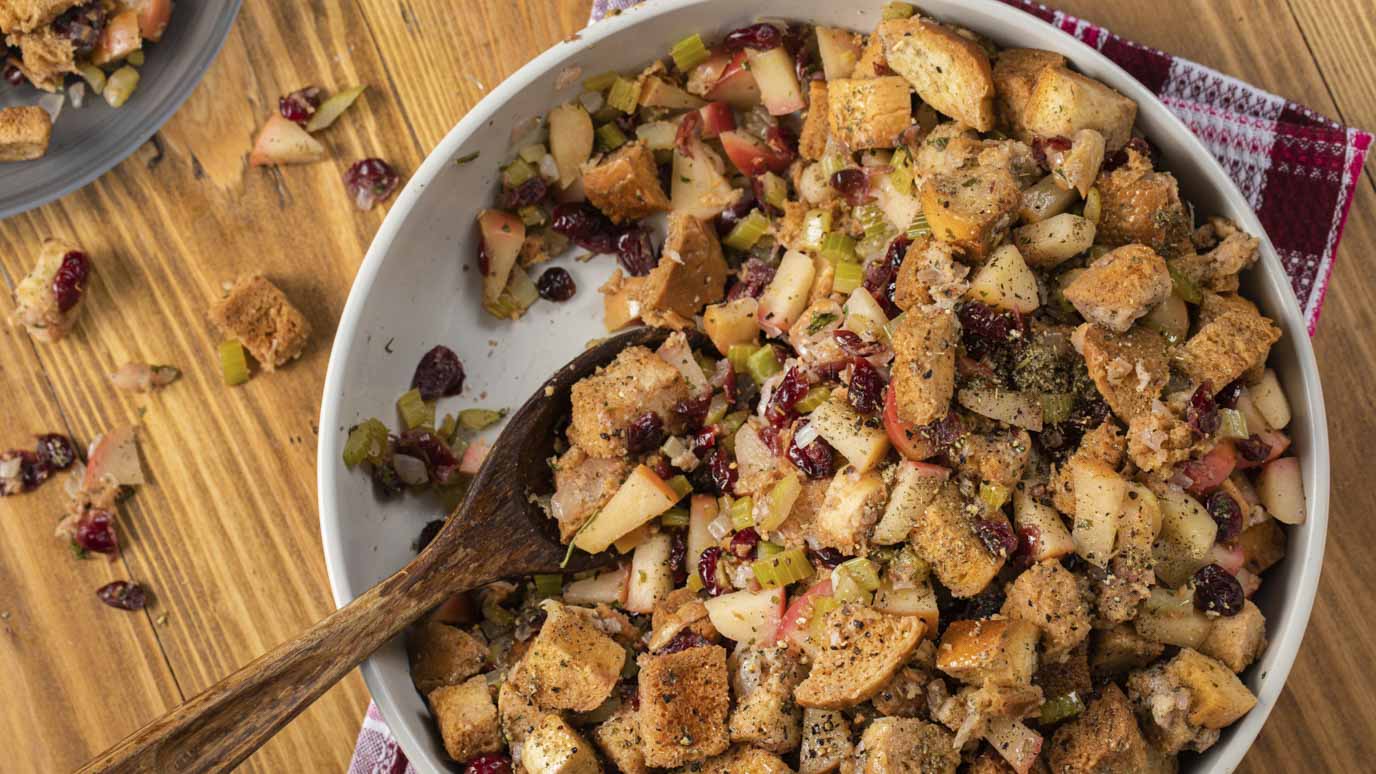 Slow cooker apple cranberry stuffing
