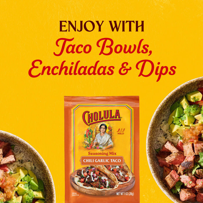 A packet of Cholula Medium Chili Garlic Taco Seasoning Mix 1 Oz is displayed against a bright yellow background between two fresh steak taco bowls to show how it can be enjoyed with taco bowls, enchiladas, and dips.